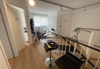 Vente bureaux, proche transports et services, boulevard Guist'hau