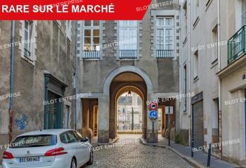 Vente bureaux centre - Quartier Cathédrale, proche tram, bus et gare