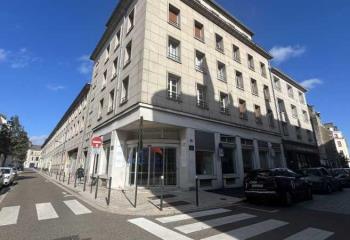 Vente bureaux - Proche Gare, Tram, Bus, Vélo+  à Orléans - 45000