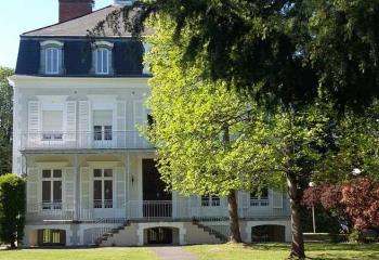 Bureaux à vendre à - Villa de maître proche A64 et gare SNCF  à Pau - 64000