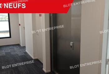 Achat bureau - terrasse privative  à Plérin - 22190