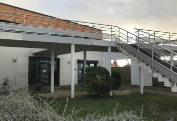 Vente bureaux - Proximité Centre Commercial Leclerc et périphérique D13  à Pornic - 44210