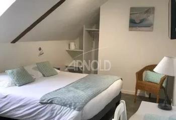 Vente hôtel-restaurant - Proche centre bourg  à Rochefort-en-Terre - 56220