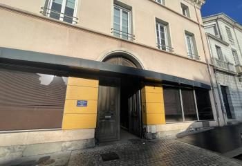 Vente bureaux - Proche gare SNCF et autoroutes  à Rouen - 76000