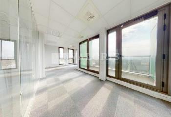 Vente bureaux, proche Parc Technologique et autoroutes  à Saint-Priest - 69800