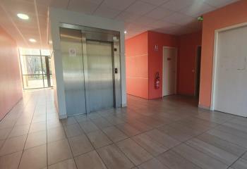 Vente bureaux - Proche tramway  à Seyssinet-Pariset - 38170