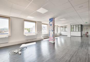 Vente bureaux, proche tramway T2 et gare