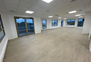 Vente bureaux - Proche A40 Bourg Sud et RD 1075  à Tossiat - 01250