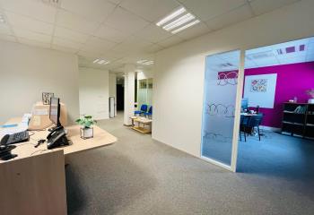 Vente bureaux - Proche gare St Nazaire et 4 voies  à Trignac - 44570