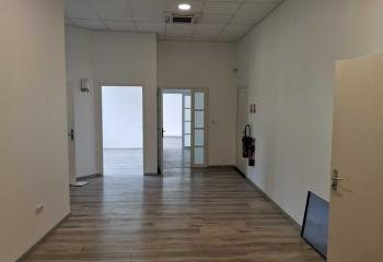 Bureaux à vendre centre-ville immeuble rénové  à Valenciennes - 59300