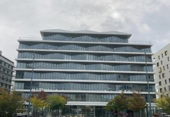 Vente bureaux - Proche métro D et Tram T4  à Vénissieux - 69200