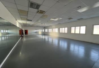 Vente local commercial - Proche centre-ville  à Achères - 78260