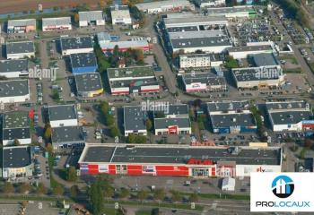 Vente 3 cellules commerciales - Retail Park  à Bourg-en-Bresse - 01000