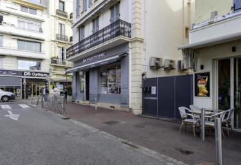 Local commercial à vendre Cannes (06400) - 49 m²  à Cannes - 06400