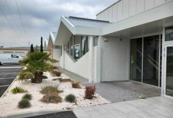 Local commercial à vendre Lons (64140) - 550 m²