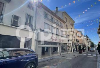 Local commercial à vendre Oyonnax (01100) - 330 m²  à Oyonnax - 01100