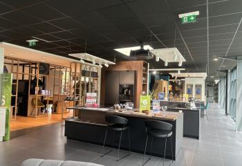 Local commercial à vendre Saint-Étienne (42000) - 1004 m²  à Saint-Étienne - 42000