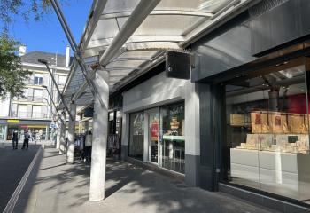 Local commercial à vendre centre-ville