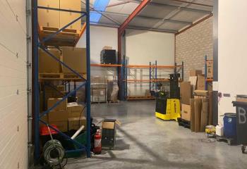 Local d'activités à vendre - Proche A63 sortie 25