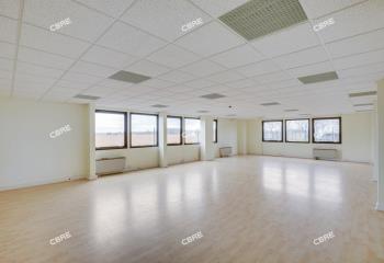 Local d'activité à vendre - Proximité N20 et RER C
