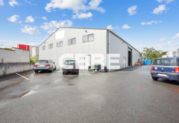 Bâtiment indépendant à vendre - ZA de la Gravière  à Fareins - 01480