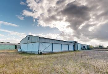 Bâtiment d'activités à vendre - Proche N137