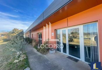 Local d'activité à vendre - Proche autoroutes  à La Roque-d'Anthéron - 13640