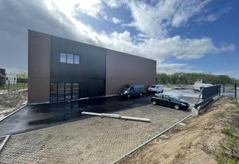 Vente entrepôts - Proche A83 et périphérique  au Bignon - 44140