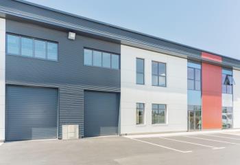 Entrepôt à vendre - Proximité A5 et RER D  à Lieusaint - 77127