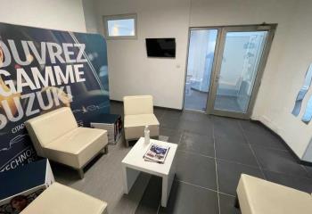 Local d'activité à vendre - Proche centre-ville et Auchan Louvroil  à Maubeuge - 59600