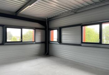 Cellule d'activités à vendre - Zone de Brais