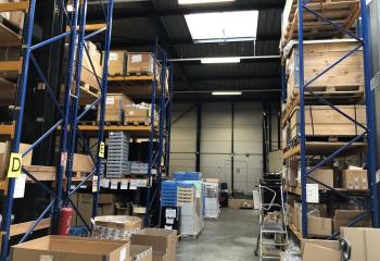 Entrepôt à vendre - Proximité A4 et RER A  à Saint-Thibault-des-Vignes - 77400
