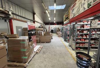 Activité/Entrepôt à vendre Vaux-le-Pénil (77000) - 395 m²