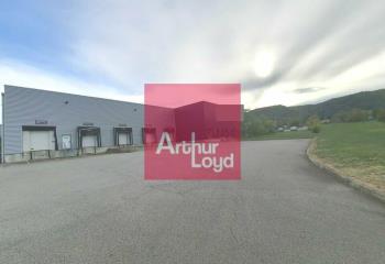 Local d'activité à vendre - Proche autoroutes et sécurisé  à Volvic - 63530
