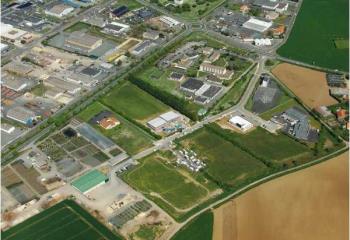 Terrain industriel - Proche La Rochelle et A837  à Surgères - 17700