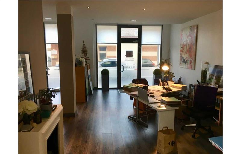 Location de bureau de 184 m² à Abbeville - 80100 photo - 1