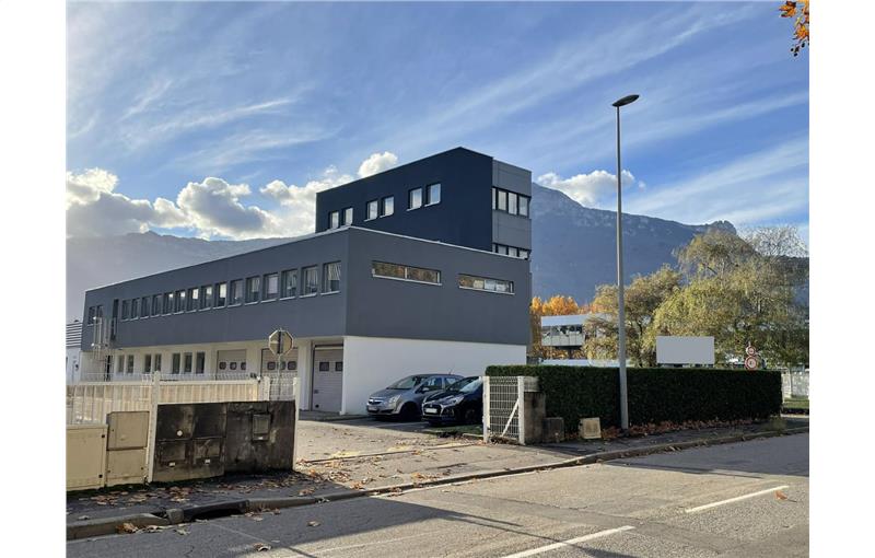Location de bureau de 265 m² à Échirolles - 38130 photo - 1
