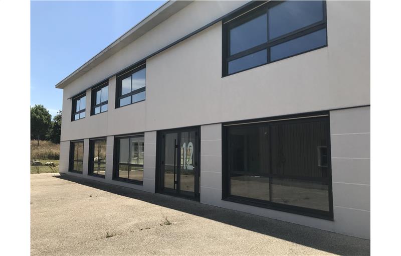 Location de bureau de 126 m² à Guérande - 44350 photo - 1