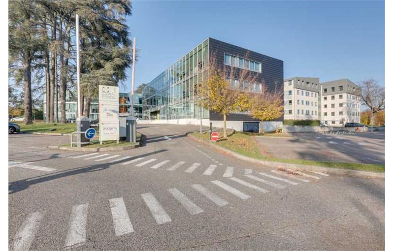 Location de bureau de 434 m² à Limonest - 69760 photo - 1