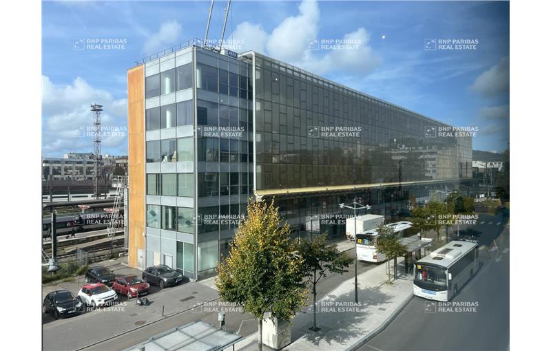 Location de bureau de 1 789 m² à Nancy - 54000 photo - 1