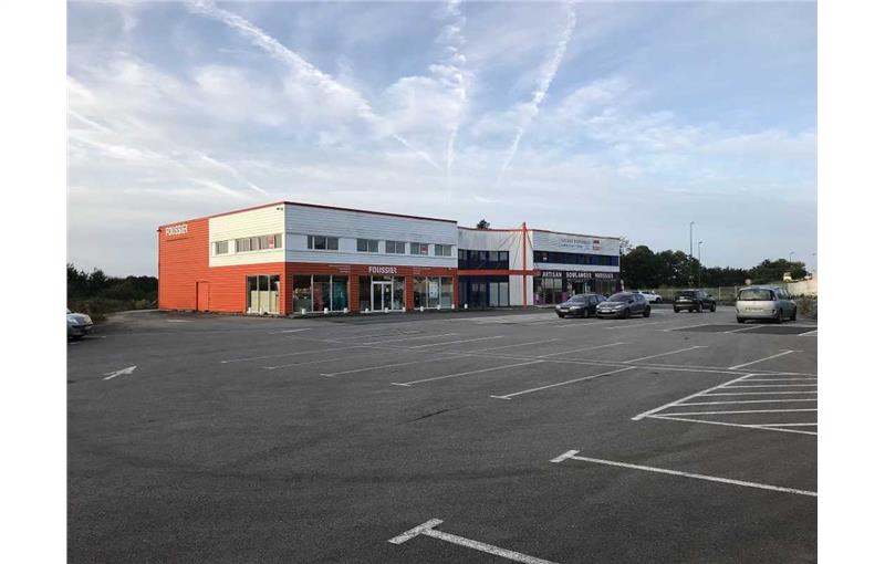 Location de bureau de 1 547 m² à Quimper - 29000 photo - 1