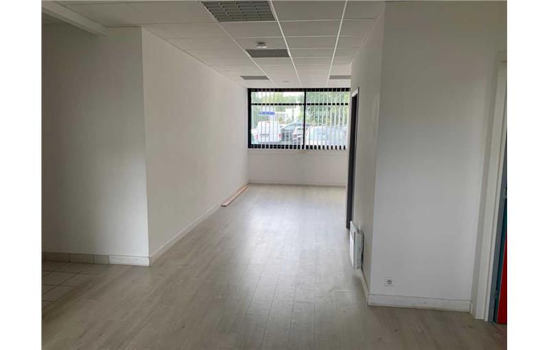 Location de bureau de 190 m² à Quimper - 29000 photo - 1