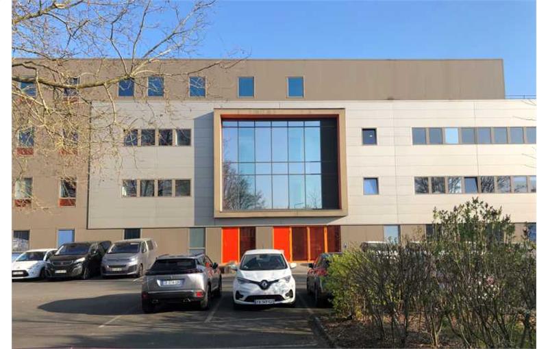 Location de bureau de 886 m² à Rennes - 35000 photo - 1