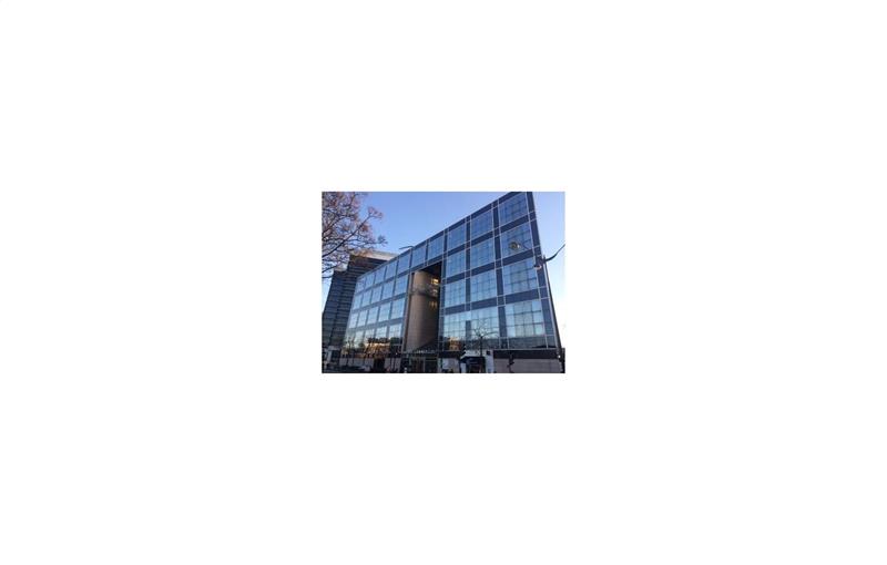 Location de bureau de 796 m² à Rueil-Malmaison - 92500 photo - 1
