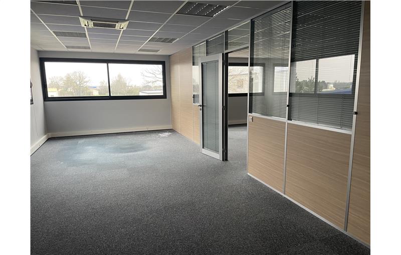 Location de bureau de 153 m² à Saint-Brevin-les-Pins - 44250 photo - 1