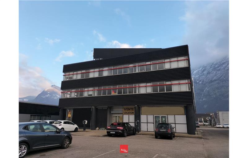 Location de bureau de 411 m² à Saint-Égrève - 38120 photo - 1