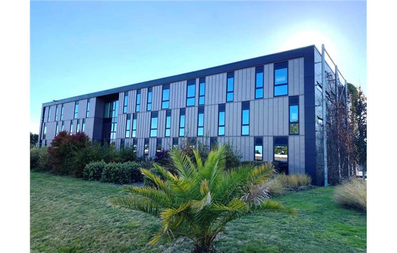 Location de bureau de 485 m² à Vannes - 56000 photo - 1