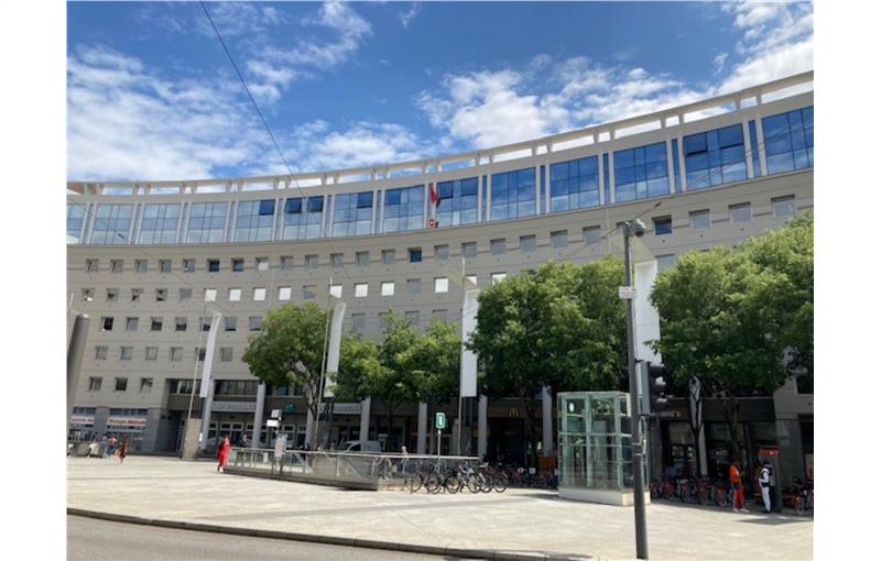 Location de bureau de 513 m² à Villeurbanne - 69100 photo - 1