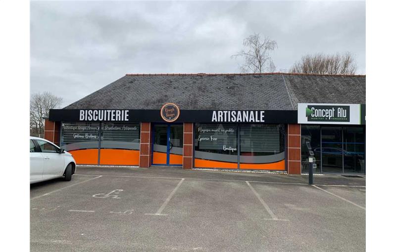 Location de local commercial de 120 m² à Clohars-Fouesnant - 29950 photo - 1