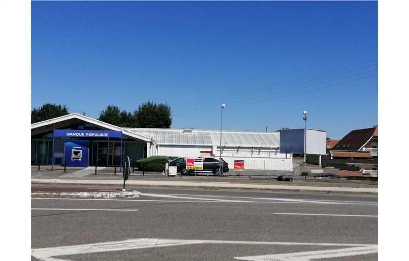 Location de local commercial de 440 m² à Lons - 64140 photo - 1